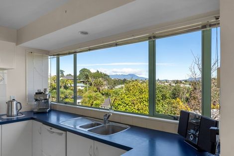 Photo of property in 3a Hillcrest Street, Glen Avon, New Plymouth, 4312