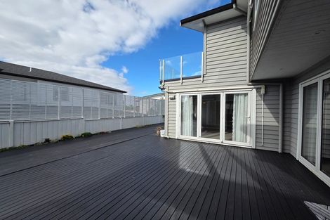Photo of property in 6b Marina View Drive, West Harbour, Auckland, 0618