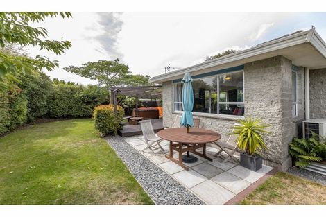 Photo of property in 25 Meon Street, Aranui, Christchurch, 8061