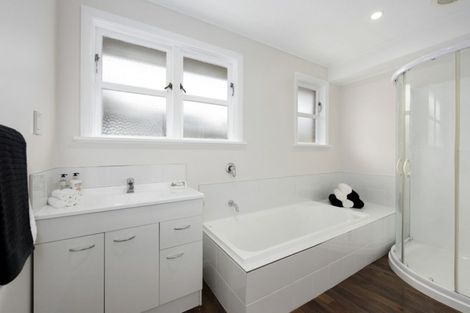 Photo of property in 251 Fergusson Drive, Heretaunga, Upper Hutt, 5018