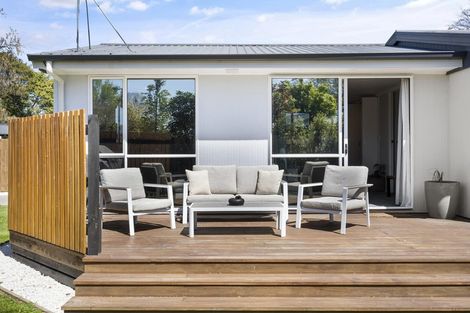 Photo of property in 279 Shakespeare Street, Leamington, Cambridge, 3432