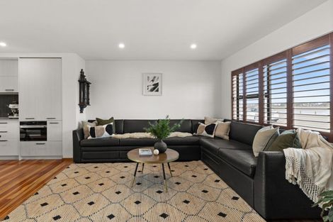 Photo of property in 62 Meeanee Quay, Westshore, Napier, 4110