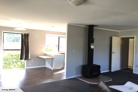 Photo of property in 1/66 Hogans Road, Glenfield, Auckland, 0629