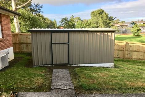 Photo of property in 111 Gossamer Drive, Pakuranga Heights, Auckland, 2010