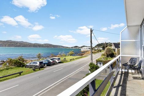 Photo of property in 271 Karaka Bay Road, Karaka Bays, Wellington, 6022