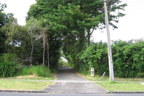 Photo of property in 1/137 Deep Creek Road, Torbay, Auckland, 0630