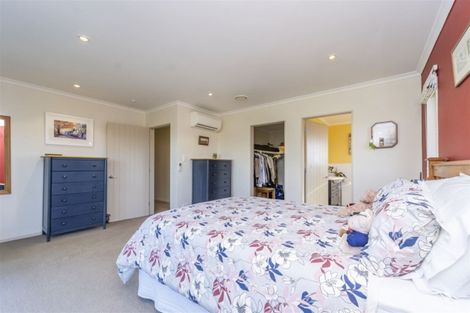 Photo of property in 33 Nikau Heights, Lansdowne, Masterton, 5810