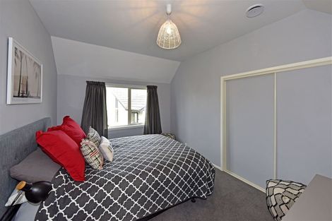 Photo of property in 18 Lombard Place, Avonhead, Christchurch, 8042