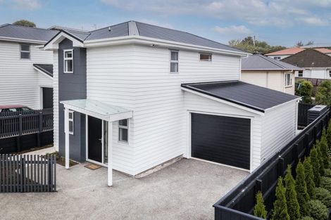 Photo of property in 27b Ranui Terrace, Tawa, Wellington, 5028