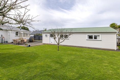Photo of property in 9 Duke Street, Levin, 5510