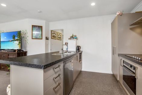 Photo of property in 33 Limbrick Crescent, Wigram, Christchurch, 8042