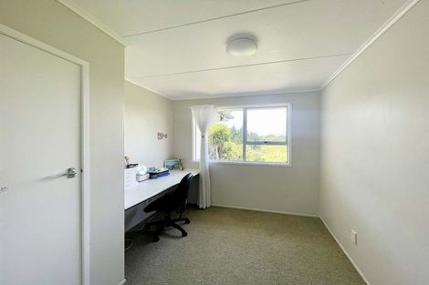 Photo of property in 35f Clearmont Crescent, Blagdon, New Plymouth, 4310