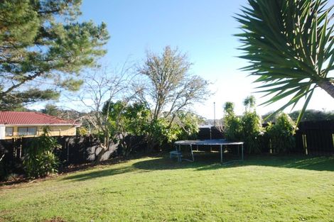 Photo of property in 11 Elvira Place, Ranui, Auckland, 0612
