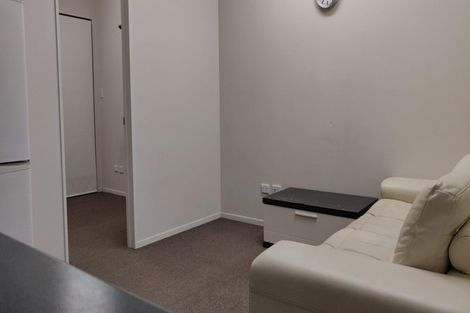 Photo of property in 5 Hazel Glen, Bayview, Auckland, 0629