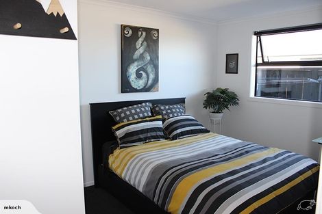 Photo of property in 11 Fuller Street, Papamoa Beach, Papamoa, 3118