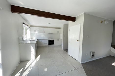 Photo of property in 2/26 Richards Avenue, Forrest Hill, Auckland, 0620