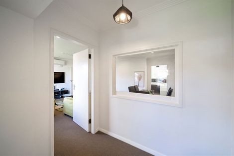 Photo of property in 32 Hunter Street, Hawera, 4610