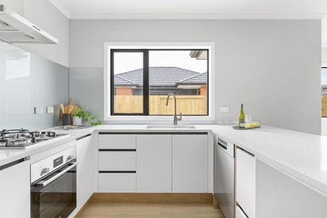 Photo of property in 2/10 Norman Street, Nawton, Hamilton, 3200