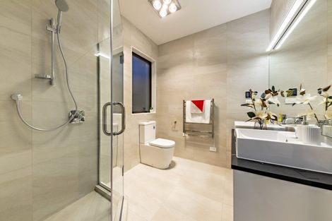 Photo of property in 4 Pahekeheke Road, Karaka, Papakura, 2113