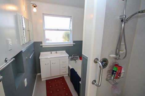 Photo of property in 43 Stuart Street, Holmes Hill, Oamaru, 9401