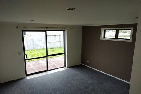 Photo of property in 35 Christobel Circle, Huntington, Hamilton, 3210