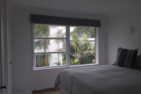 Photo of property in 4/64 Seacliffe Avenue, Belmont, Auckland, 0622