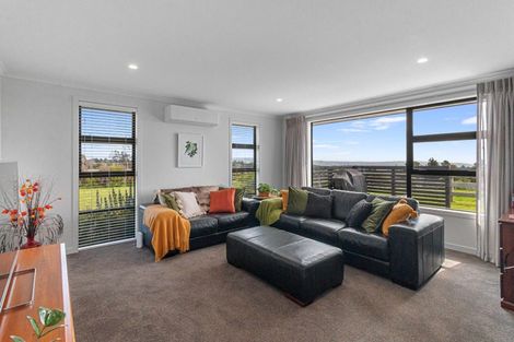 Photo of property in 9 Betty May Drive, Pyes Pa, Tauranga, 3173