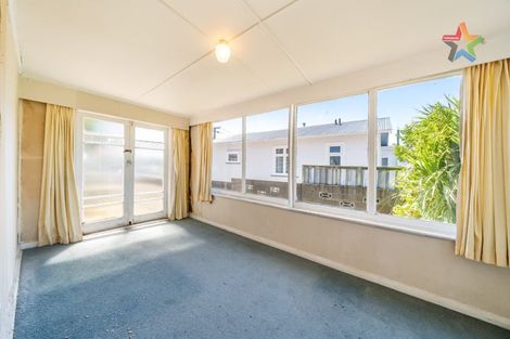 Photo of property in 2 Byron Street, Petone, Lower Hutt, 5012