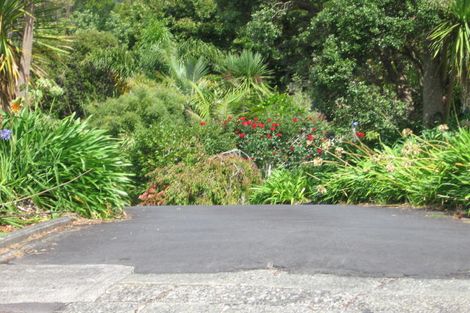 Photo of property in 9 Cloverly Crescent, Campbells Bay, Auckland, 0630