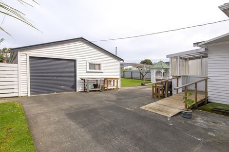 Photo of property in 9 Duke Street, Levin, 5510