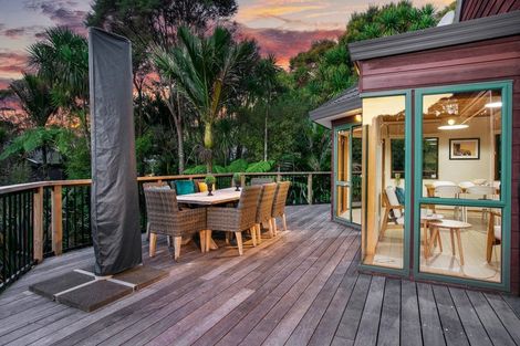 Photo of property in 22 Cochran Road, Oratia, Auckland, 0604