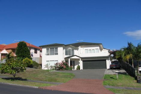 Photo of property in 3 Mandeville Place, Unsworth Heights, Auckland, 0632