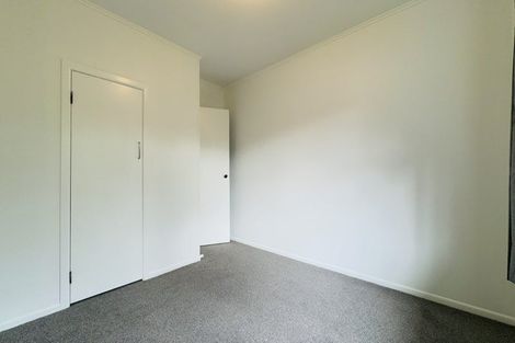 Photo of property in 12 Bittern Place, Henderson, Auckland, 0610