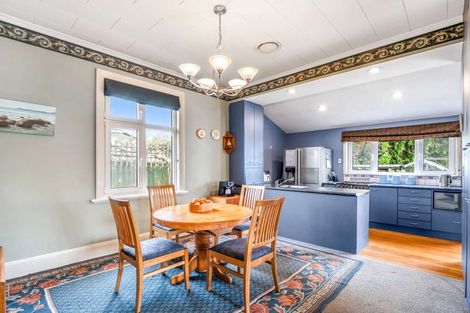 Photo of property in 15 Cleveland Street, Edgeware, Christchurch, 8013