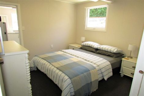 Photo of property in 100 Main South Road, Karoro, Greymouth, 7805