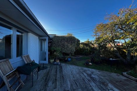 Photo of property in 1/7 Richards Avenue, Forrest Hill, Auckland, 0620