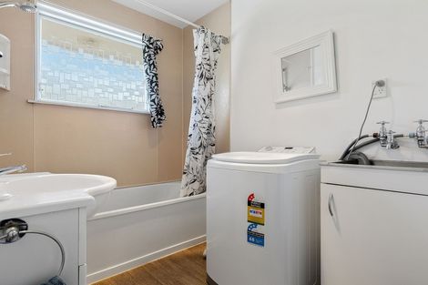 Photo of property in 2/5 Church Square, Addington, Christchurch, 8024