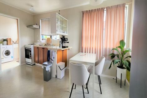 Photo of property in 1/175 Bradbury Road, Highland Park, Auckland, 2010