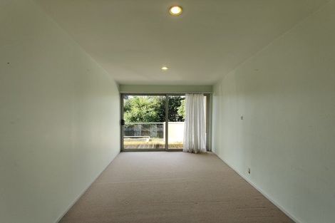 Photo of property in 271 Bleakhouse Road, Mellons Bay, Auckland, 2014