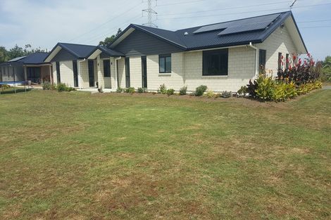 Photo of property in 1217 Glenbrook Road, Glenbrook, Waiuku, 2681