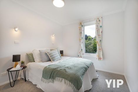 Photo of property in 23 Padnell Crescent, Paparangi, Wellington, 6037