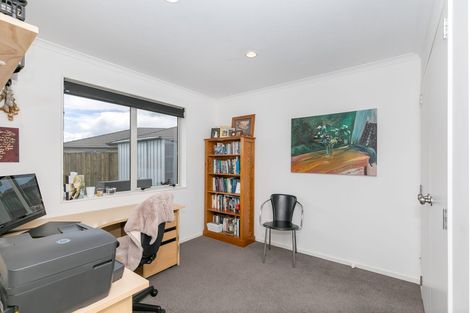 Photo of property in 4 Beckham Close, Grandview Heights, Hamilton, 3200