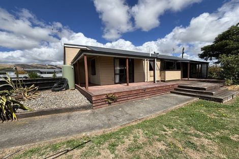 Photo of property in 36 Karaka Street, Tokomaru, Palmerston North, 4474