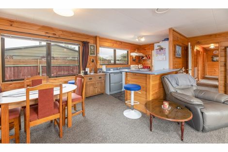 Photo of property in 5 Lindis Lane, New Brighton, Christchurch, 8083