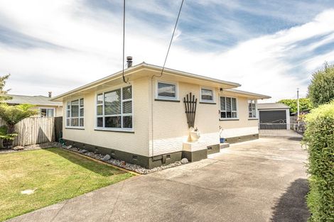 Photo of property in 40 Selwyn Crescent, College Estate, Whanganui, 4500
