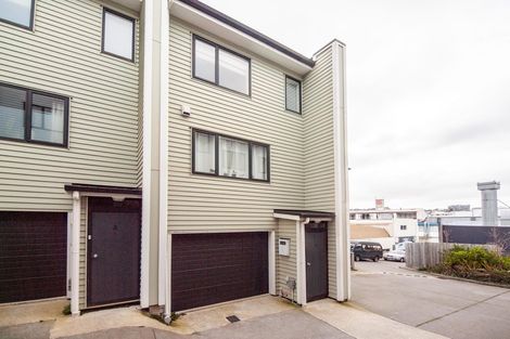 Photo of property in 2/11 Gordon Place, Newtown, Wellington, 6021