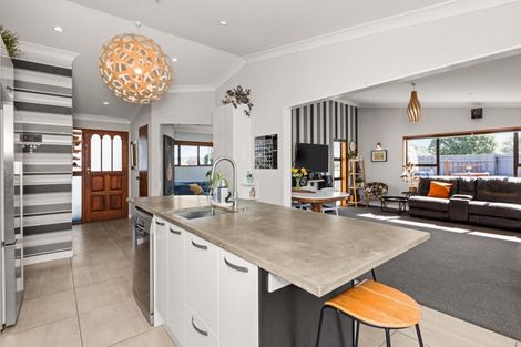 Photo of property in 1 Spriggs Crescent, Greenmeadows, Napier, 4112