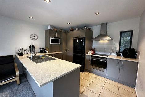 Photo of property in 6/7 The Avenue, Albany, Auckland, 0632