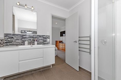 Photo of property in 4 Viking Lane, Flagstaff, Hamilton, 3210