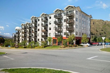 Photo of property in Toru Apartments, 413/10 Copper Beech Avenue, Frankton, Queenstown, 9300